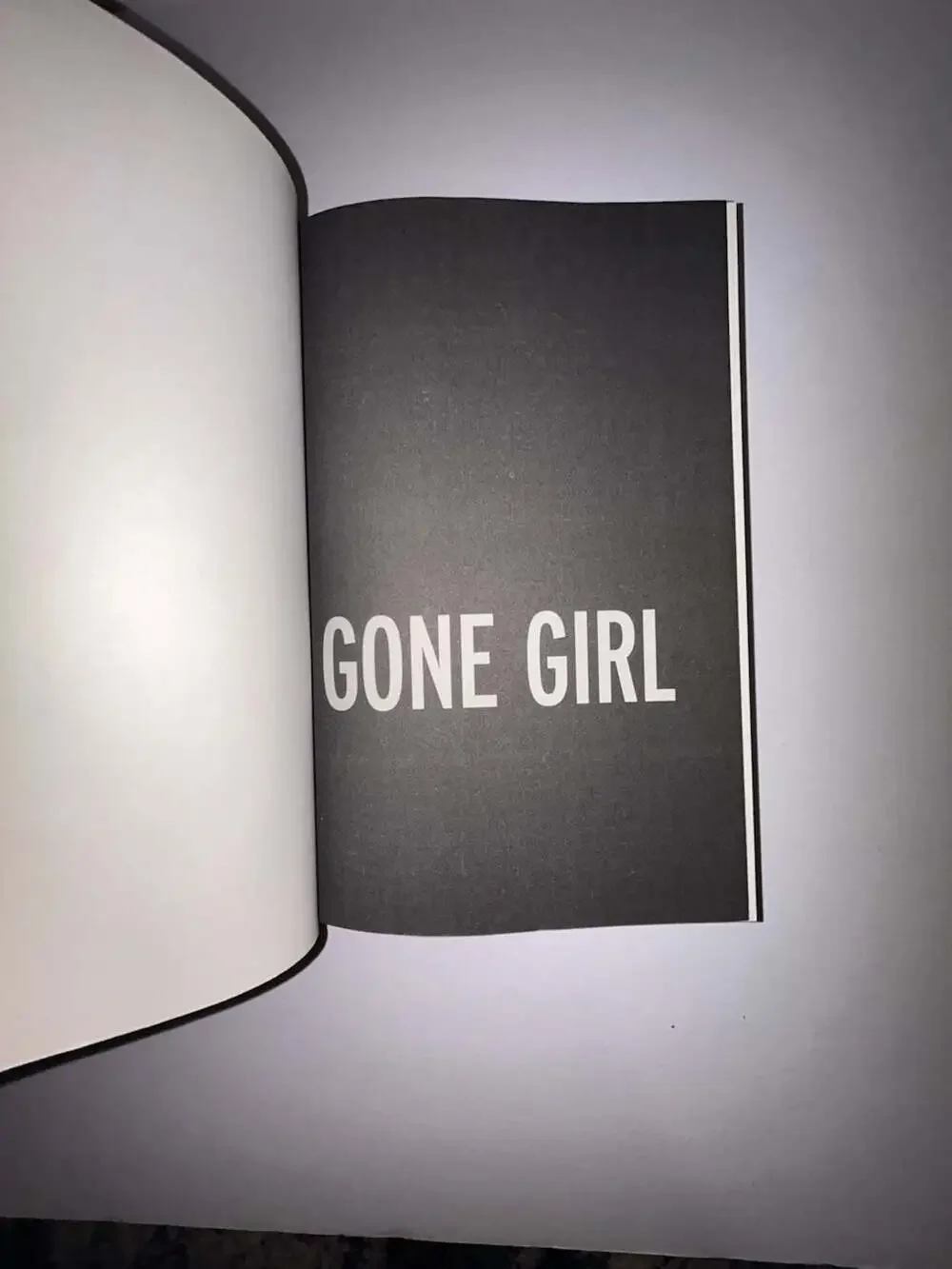 Gone Girl: A Novel by Gillian Flynn (2012, Hardcover)